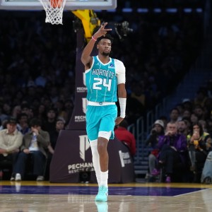 kaiyun-第三节爆发了一波！米勒20中8得24分 第三节17分&amp;两度精彩暴扣