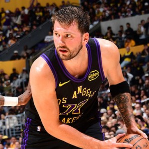 kaiyun-超越科比！东契奇湖人生涯6次单场贡献30+三双队史第五|北京|科比·布莱恩特|拉塞尔-威斯布鲁克|明尼苏达森林狼队|奥斯卡-罗伯特森_新浪体育_新浪新闻